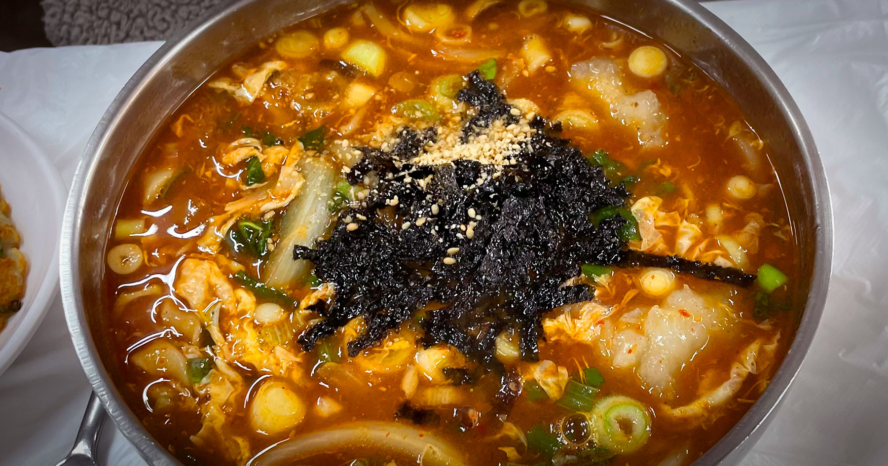 감자바우 감자옹심이와 장칼국수 한 상